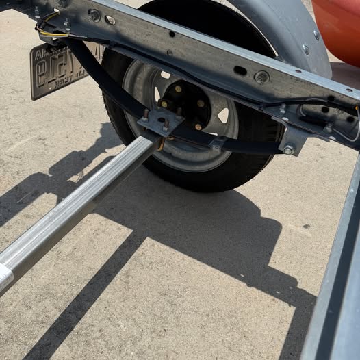 Malone Microsport 2-Kayak Trailer model MPG460G with Saddle Up Pro Carriers